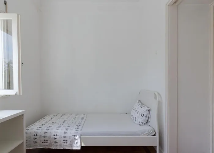 Relogio בית הארחה