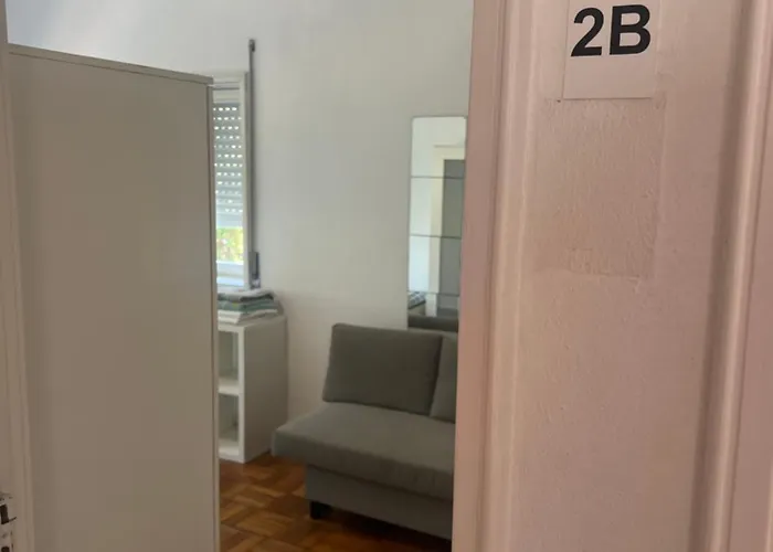 Relogio בית הארחה